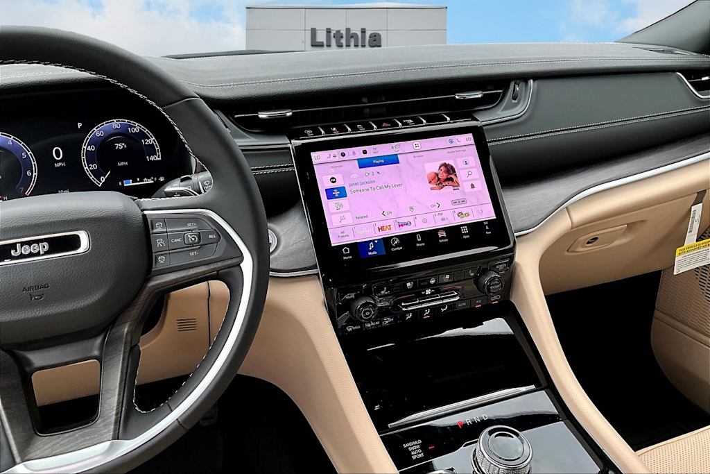 Thumbnail: 2025 Jeep Grand Cherokee L - 15