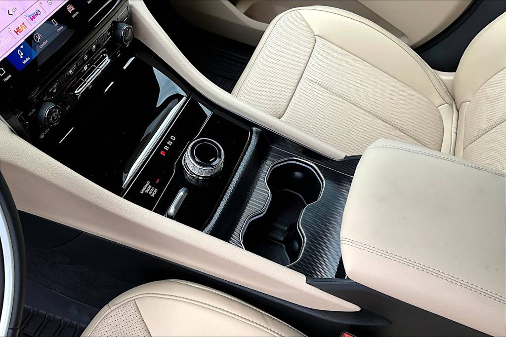 Thumbnail: 2025 Jeep Grand Cherokee L - 16