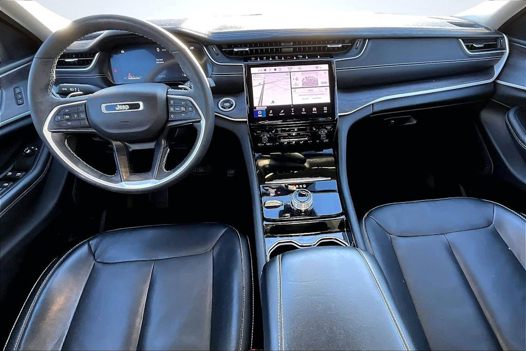 Thumbnail: 2023 Jeep Grand Cherokee L - 10