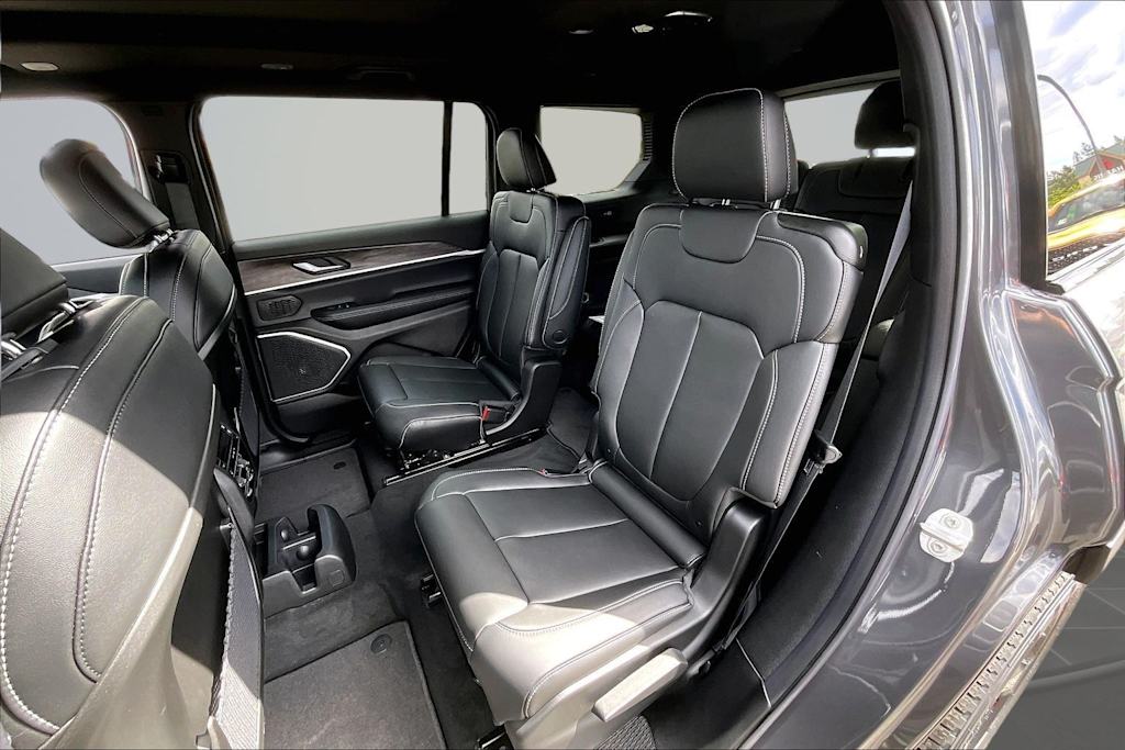 Thumbnail: 2026 Jeep Grand Cherokee L - 20