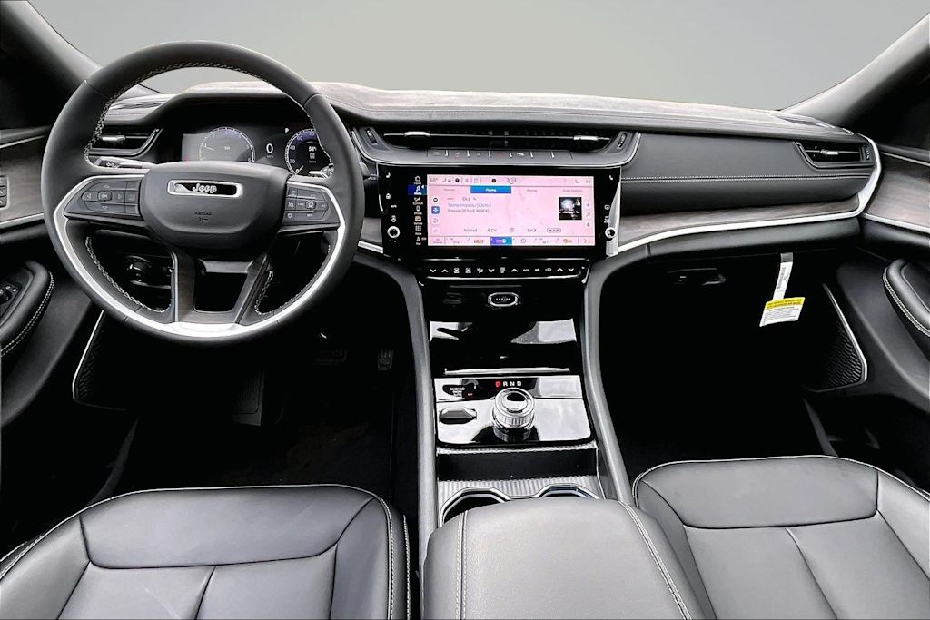 Thumbnail: 2026 Jeep Grand Cherokee L - 10