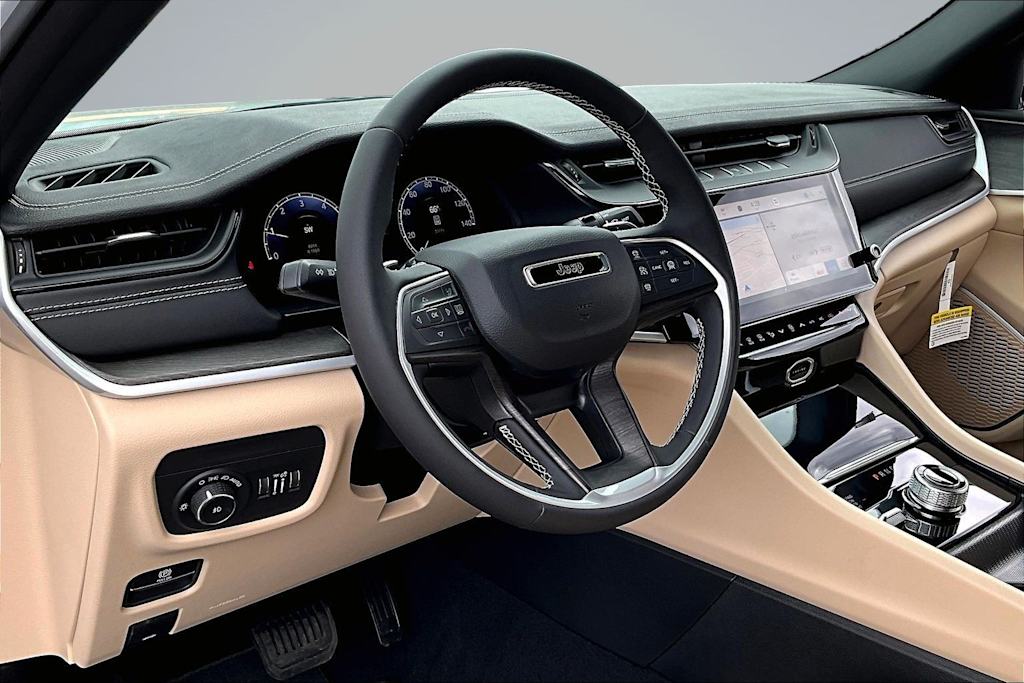 Thumbnail: 2026 Jeep Grand Cherokee L - 2
