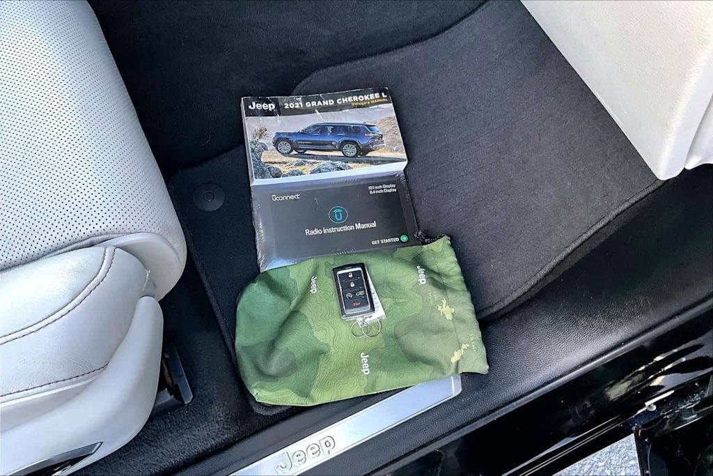 Thumbnail: 2021 Jeep Grand Cherokee L - 21