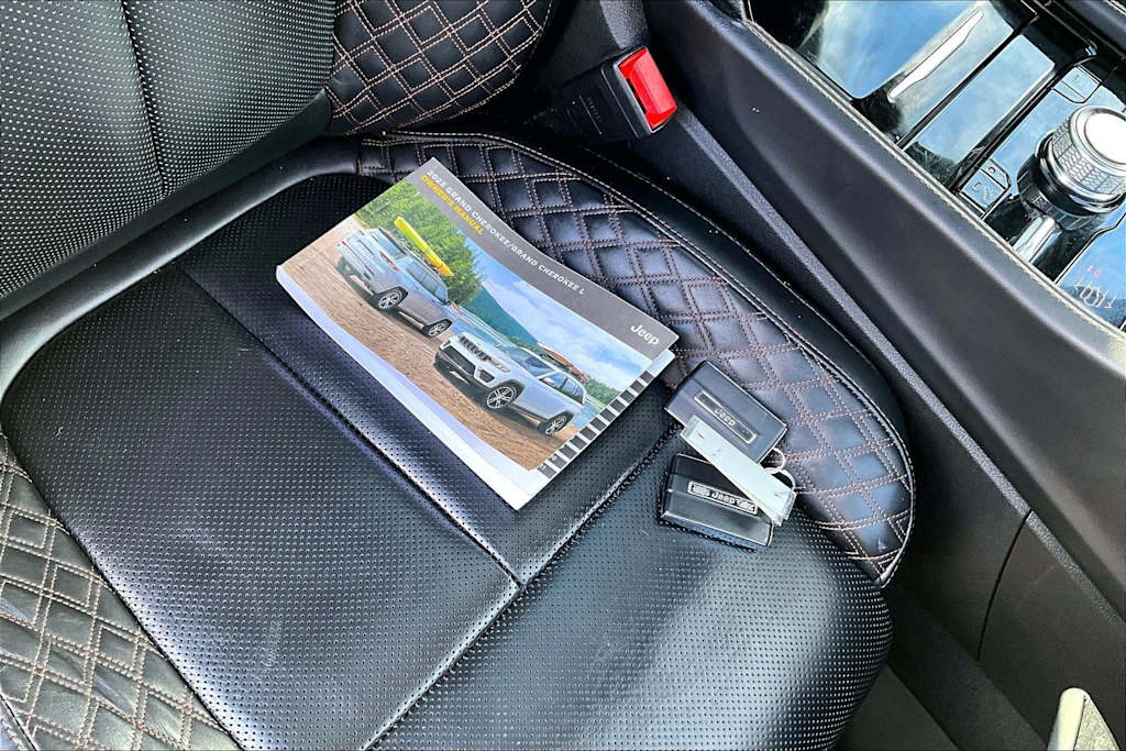 Thumbnail: 2023 Jeep Grand Cherokee L - 19