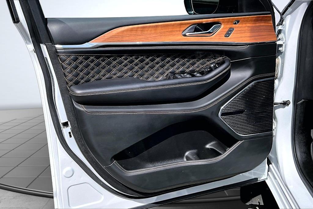 Thumbnail: 2024 Jeep Grand Cherokee L - 28