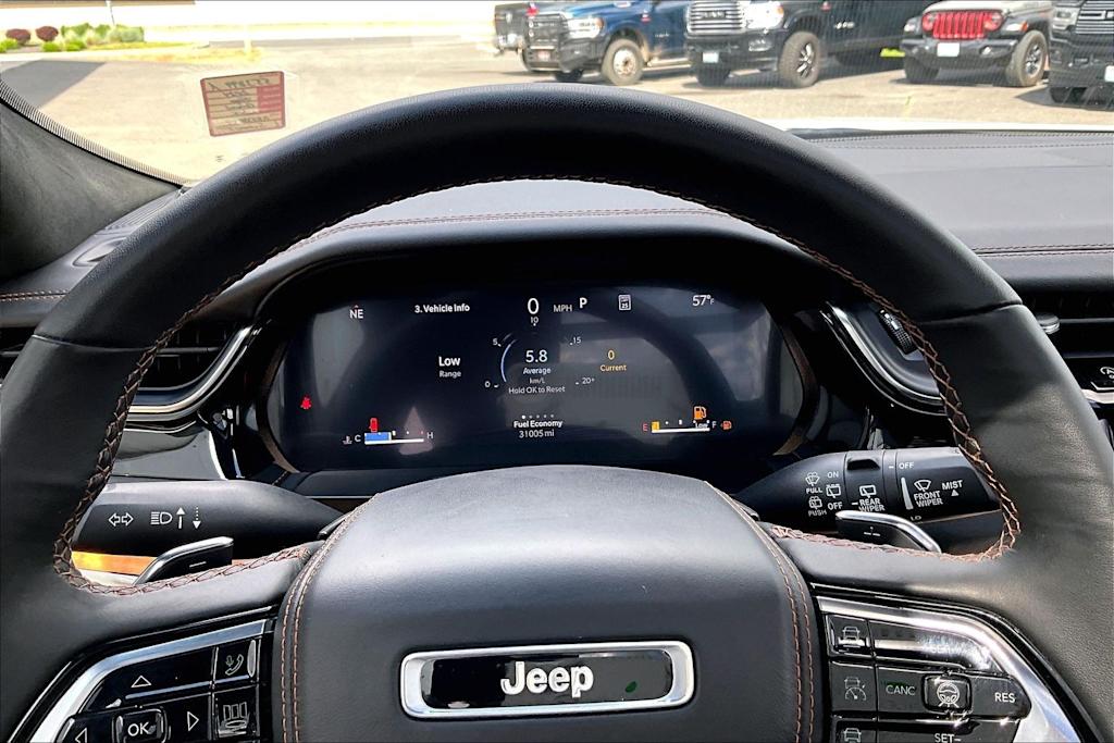 Thumbnail: 2024 Jeep Grand Cherokee L - 17