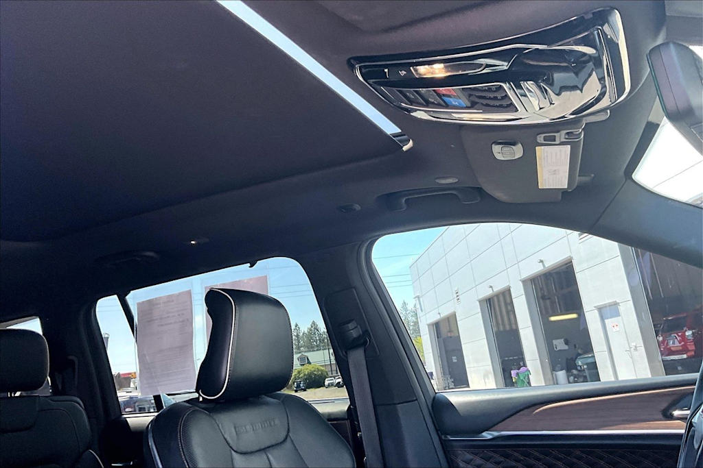 Thumbnail: 2023 Jeep Grand Cherokee L - 30