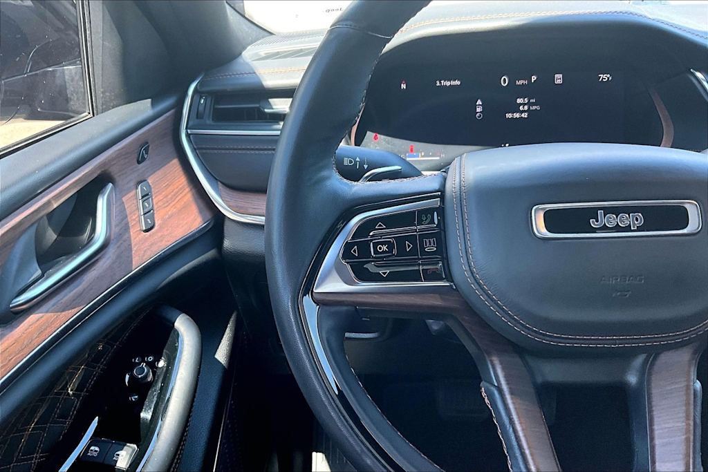 Thumbnail: 2023 Jeep Grand Cherokee L - 26