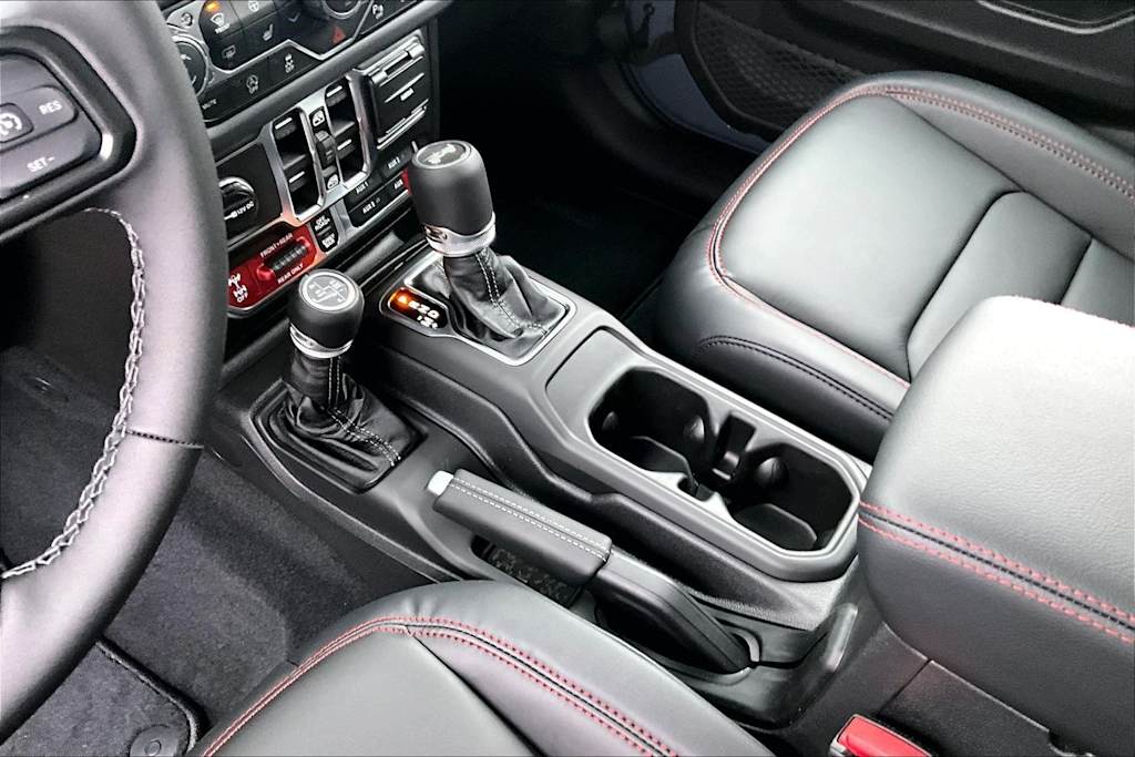 Thumbnail: 2026 Jeep Wrangler - 16