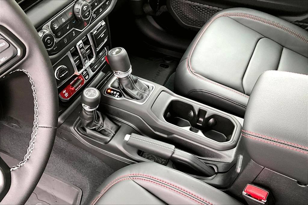 Thumbnail: 2026 Jeep Wrangler - 15