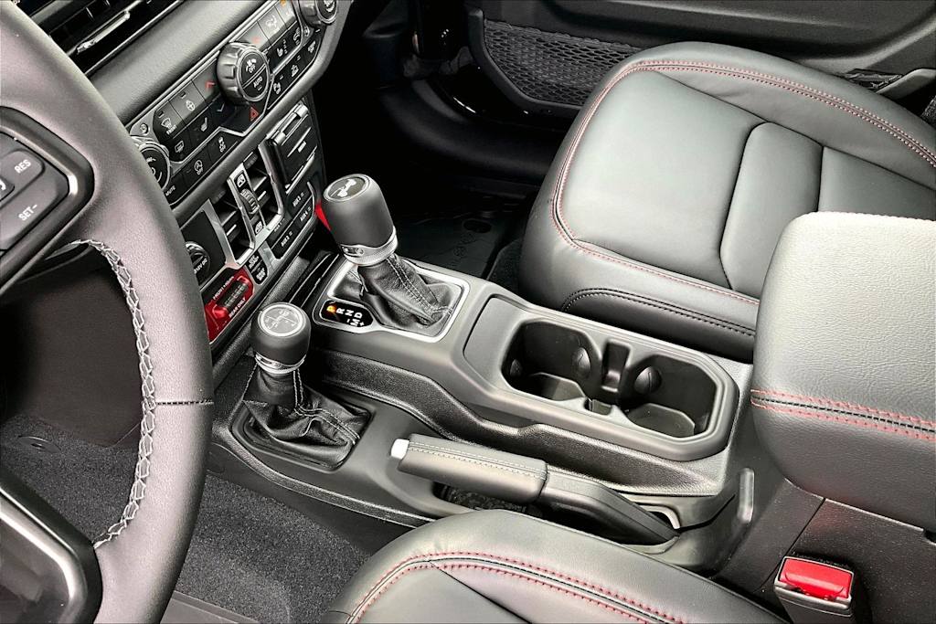 Thumbnail: 2026 Jeep Wrangler - 15