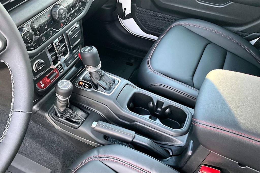 Thumbnail: 2026 Jeep Wrangler - 16