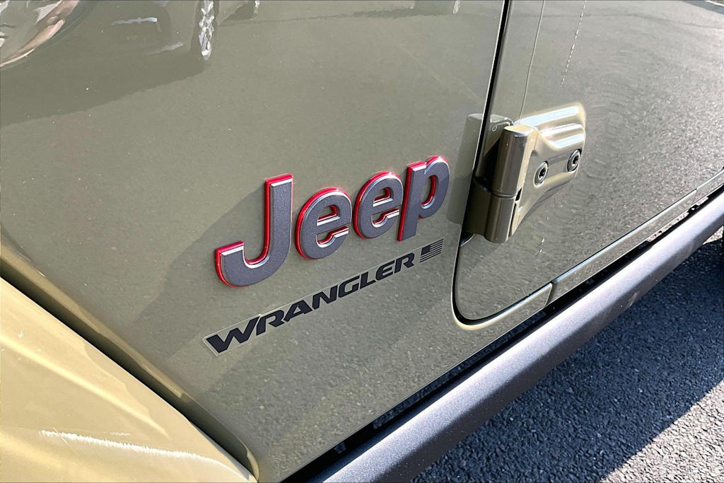 Thumbnail: 2026 Jeep Wrangler - 3