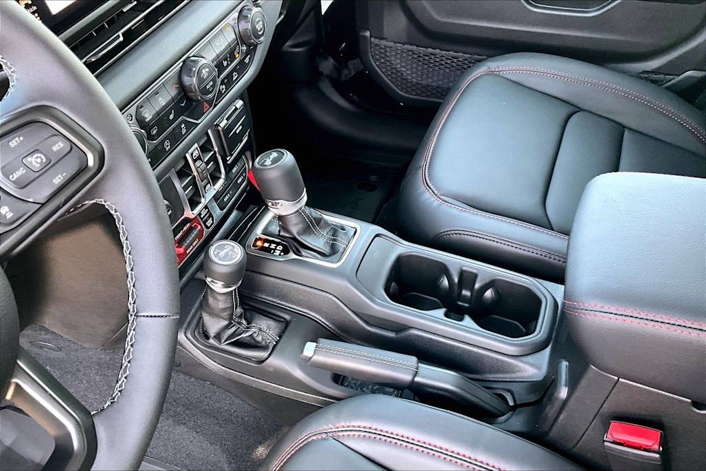 Thumbnail: 2026 Jeep Wrangler - 16