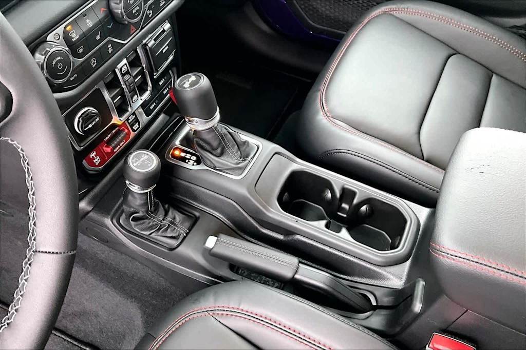 Thumbnail: 2026 Jeep Wrangler - 15