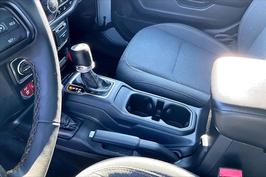 Thumbnail: 2024 Jeep Wrangler - 16