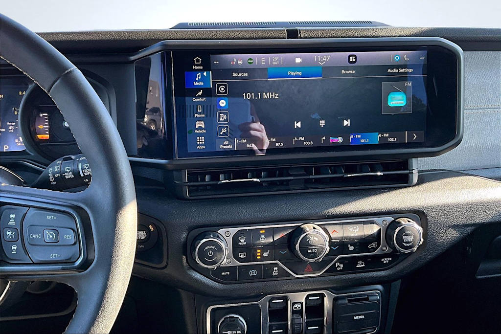 Thumbnail: 2024 Jeep Wrangler - 15