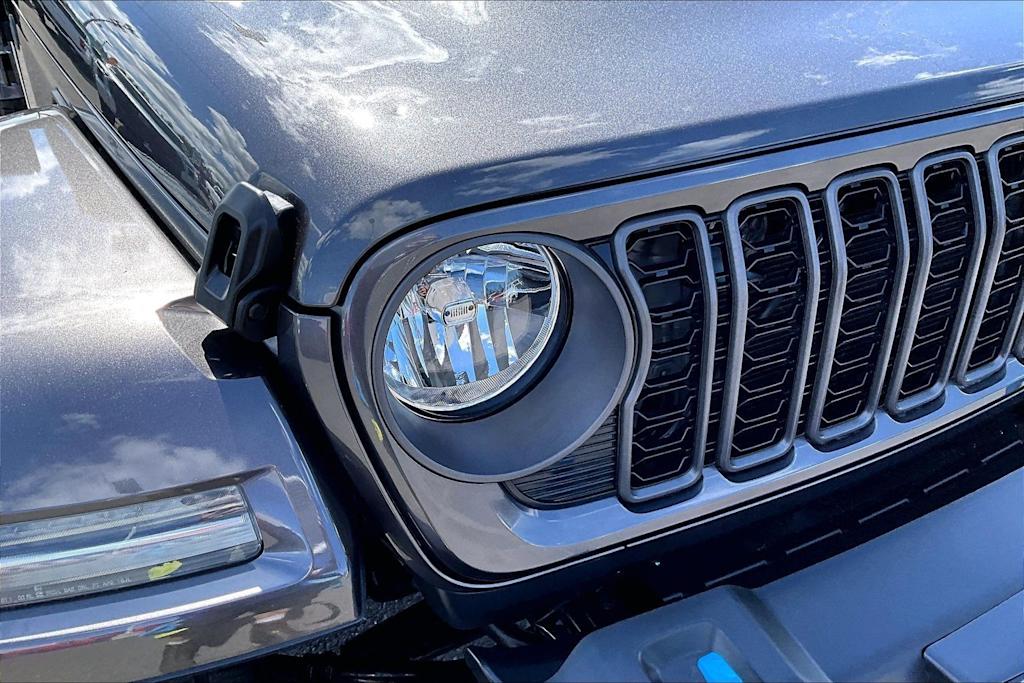 Thumbnail: 2024 Jeep Wrangler - 31
