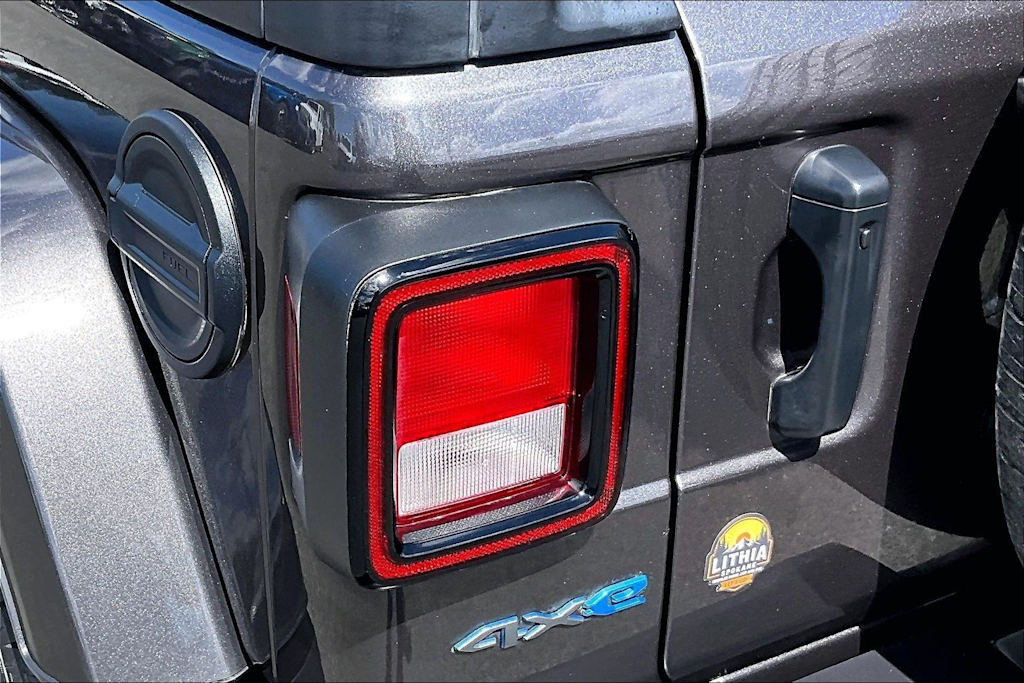 Thumbnail: 2024 Jeep Wrangler - 32