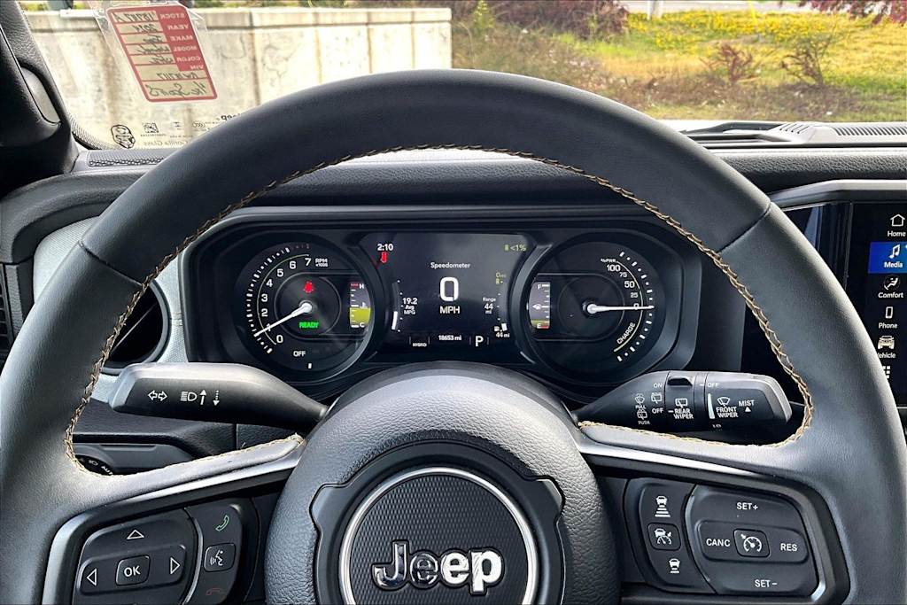 Thumbnail: 2024 Jeep Wrangler - 21