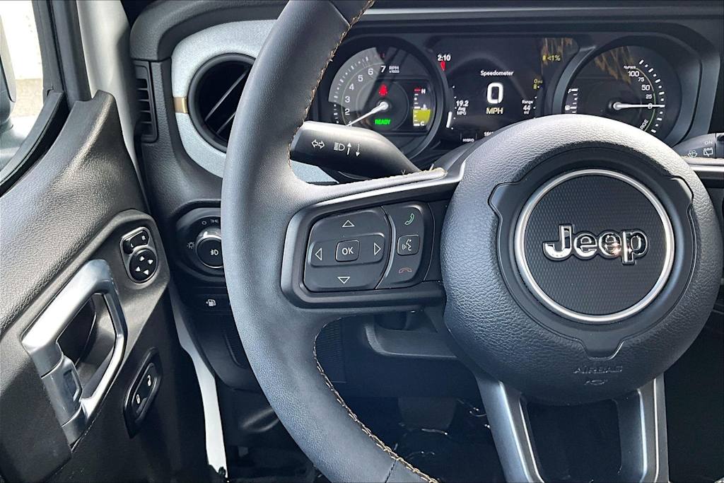Thumbnail: 2024 Jeep Wrangler - 25