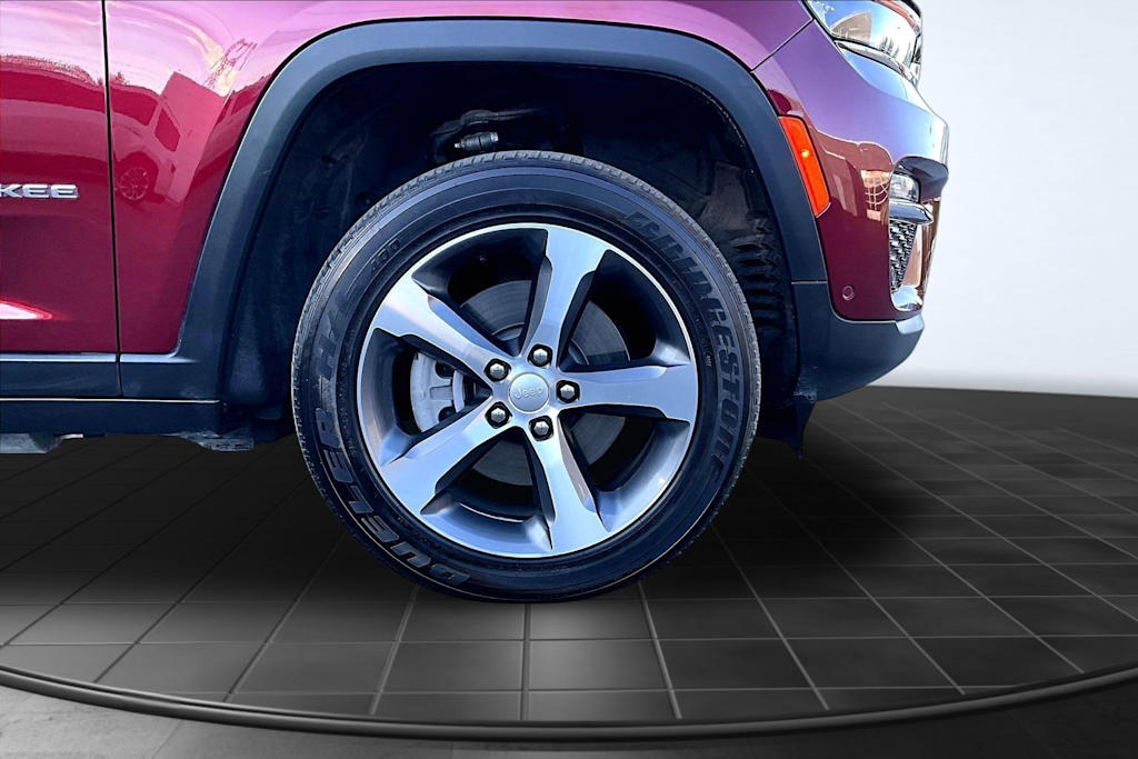 Thumbnail: 2023 Jeep Grand Cherokee - 34