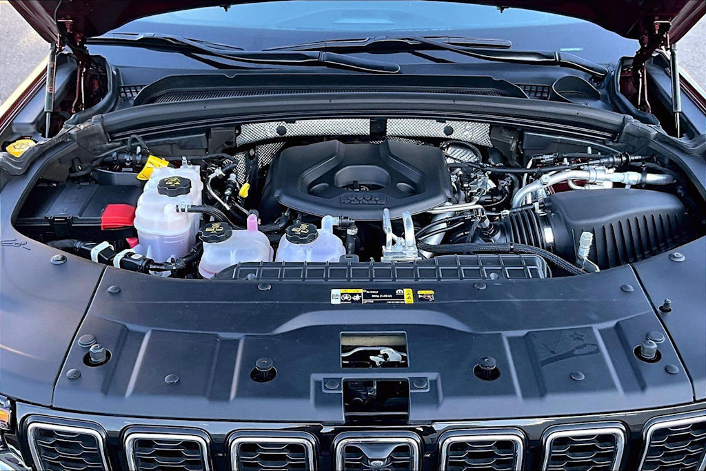 Thumbnail: 2023 Jeep Grand Cherokee - 9