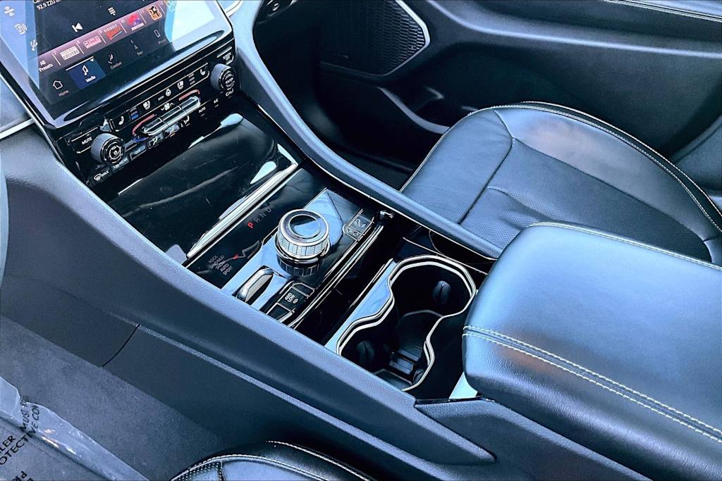 Thumbnail: 2023 Jeep Grand Cherokee - 7