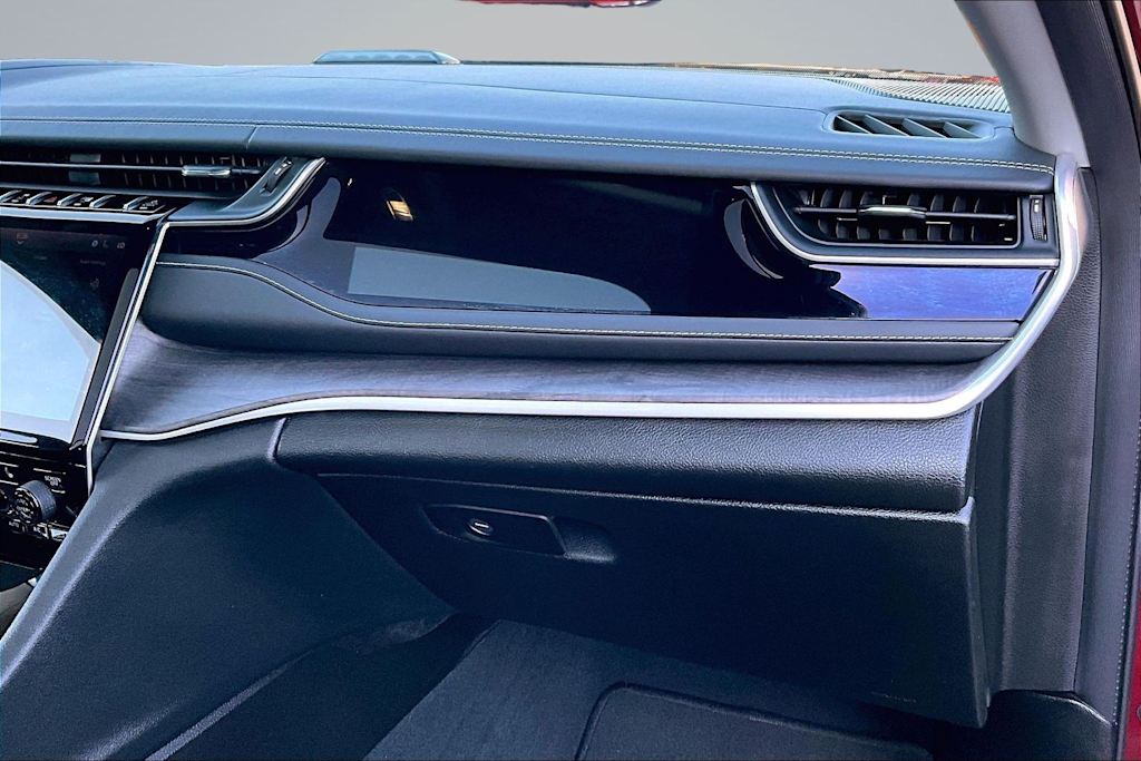 Thumbnail: 2023 Jeep Grand Cherokee - 24