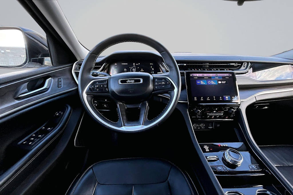 Thumbnail: 2022 Jeep Grand Cherokee - 14