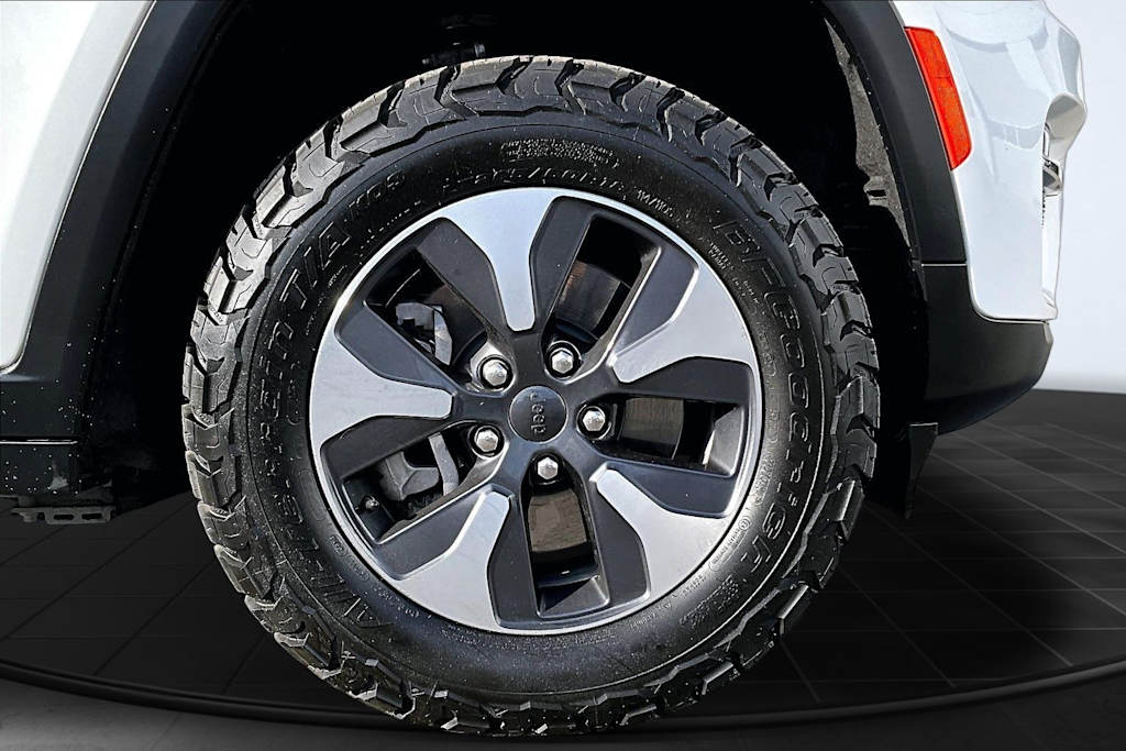 Thumbnail: 2022 Jeep Grand Cherokee - 34