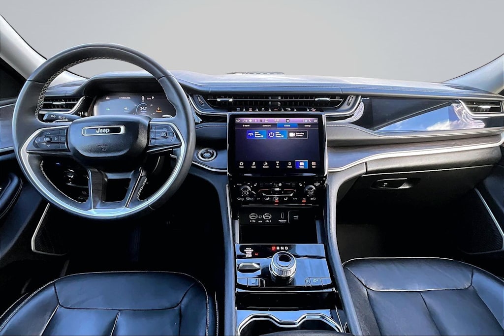 Thumbnail: 2022 Jeep Grand Cherokee - 10