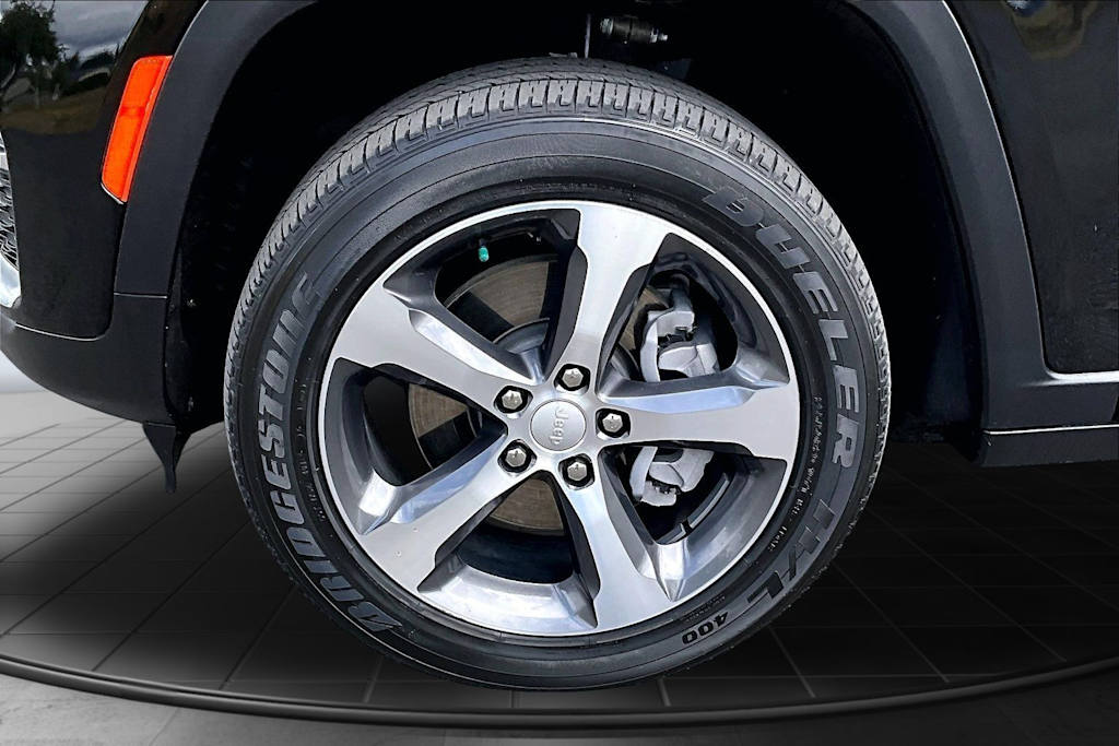 Thumbnail: 2022 Jeep Grand Cherokee - 8