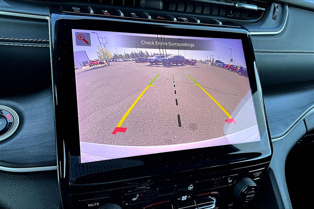 2024 Jeep Grand Cherokee 4xe 29