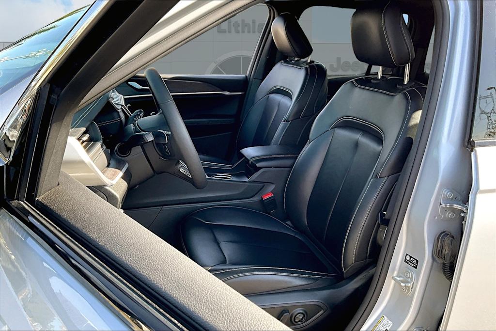 2024 Jeep Grand Cherokee 4xe 11
