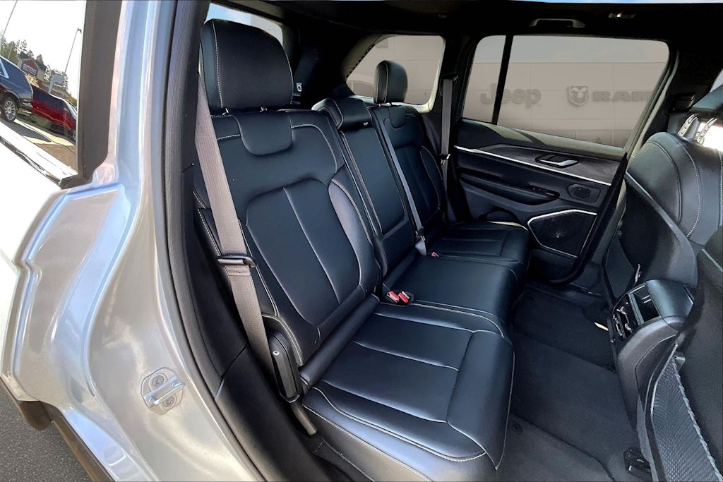 2024 Jeep Grand Cherokee 4xe 33