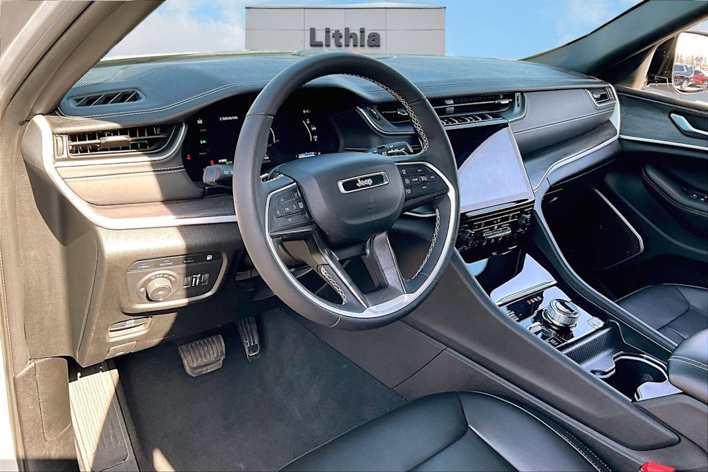 2024 Jeep Grand Cherokee 4xe 14
