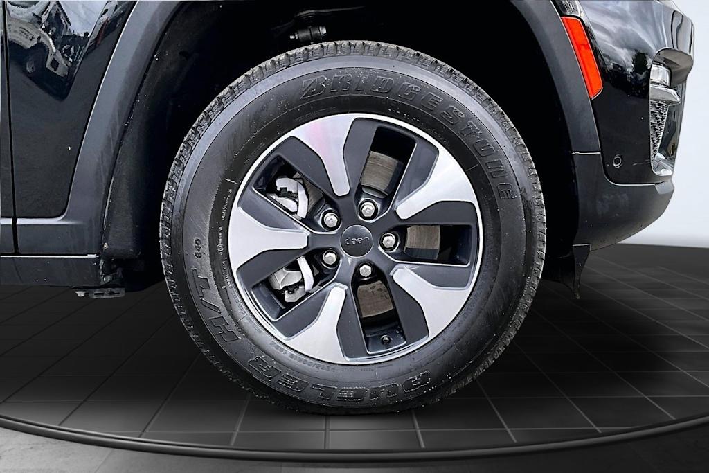 Thumbnail: 2022 Jeep Grand Cherokee - 34