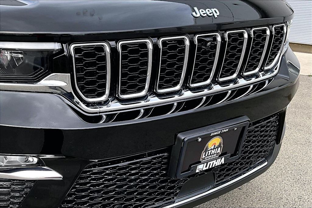 Thumbnail: 2022 Jeep Grand Cherokee - 33