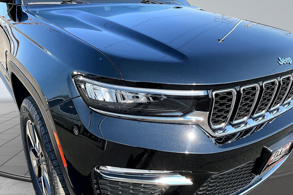 Thumbnail: 2023 Jeep Grand Cherokee - 31
