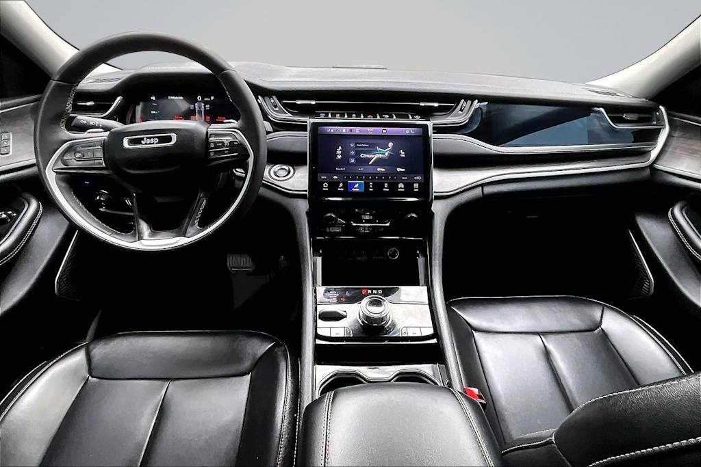 Thumbnail: 2023 Jeep Grand Cherokee - 10
