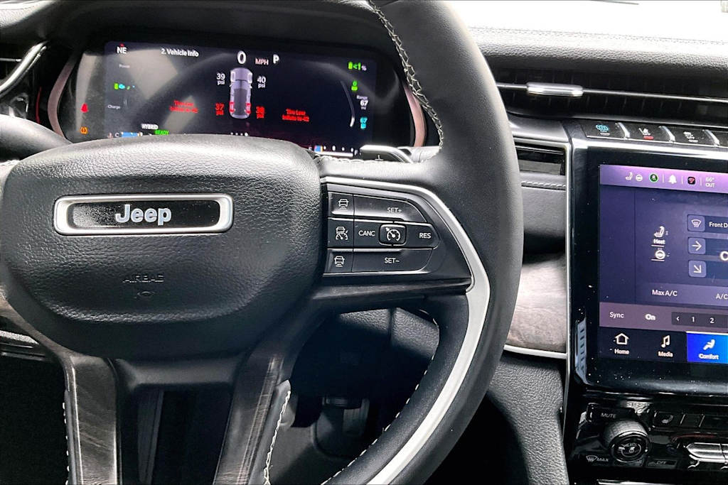 Thumbnail: 2023 Jeep Grand Cherokee - 26