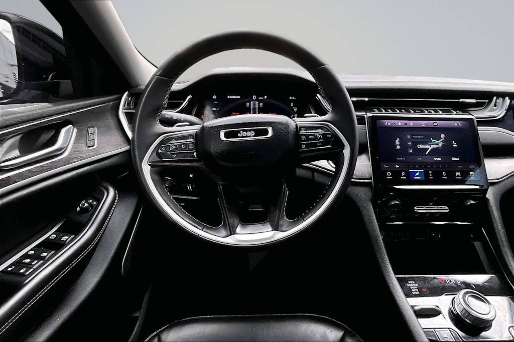 Thumbnail: 2023 Jeep Grand Cherokee - 14