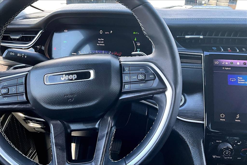 Thumbnail: 2023 Jeep Grand Cherokee - 26