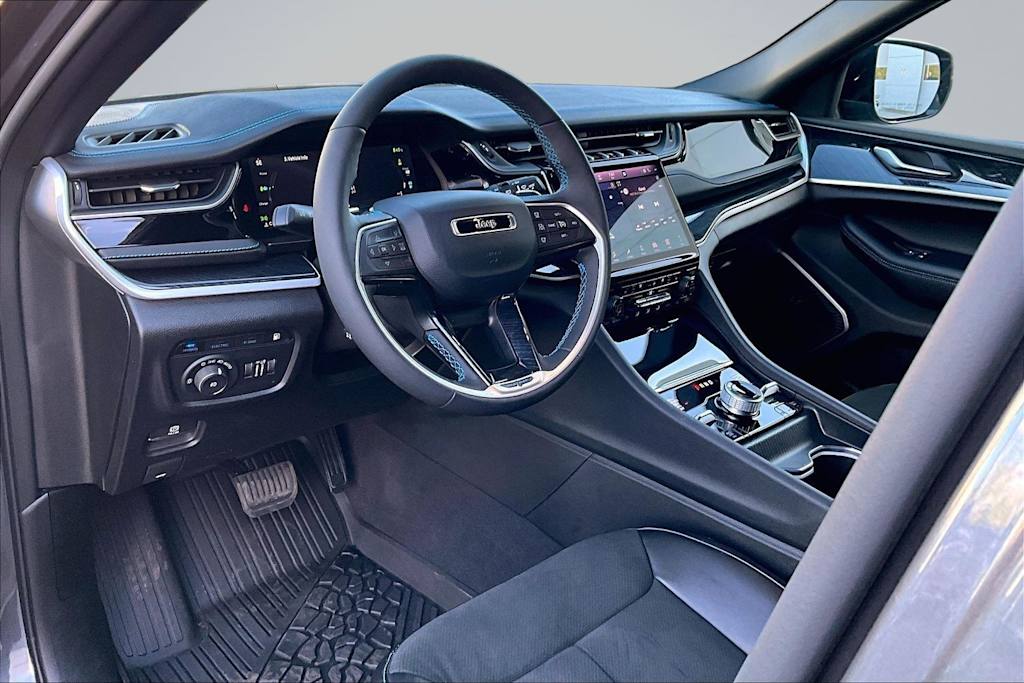 Thumbnail: 2025 Jeep Grand Cherokee - 2