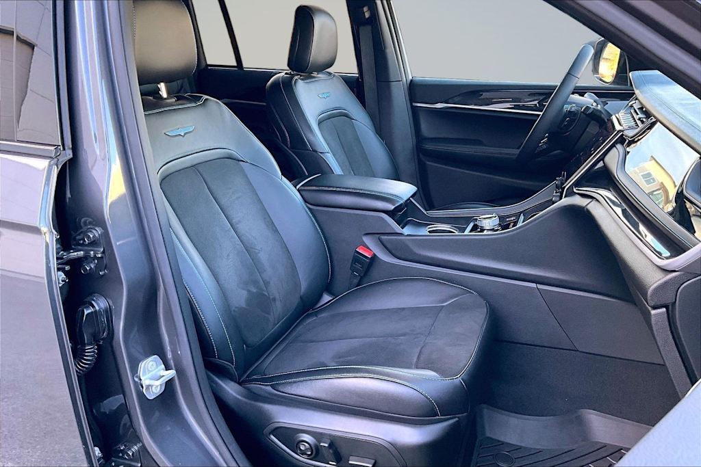 Thumbnail: 2025 Jeep Grand Cherokee - 12