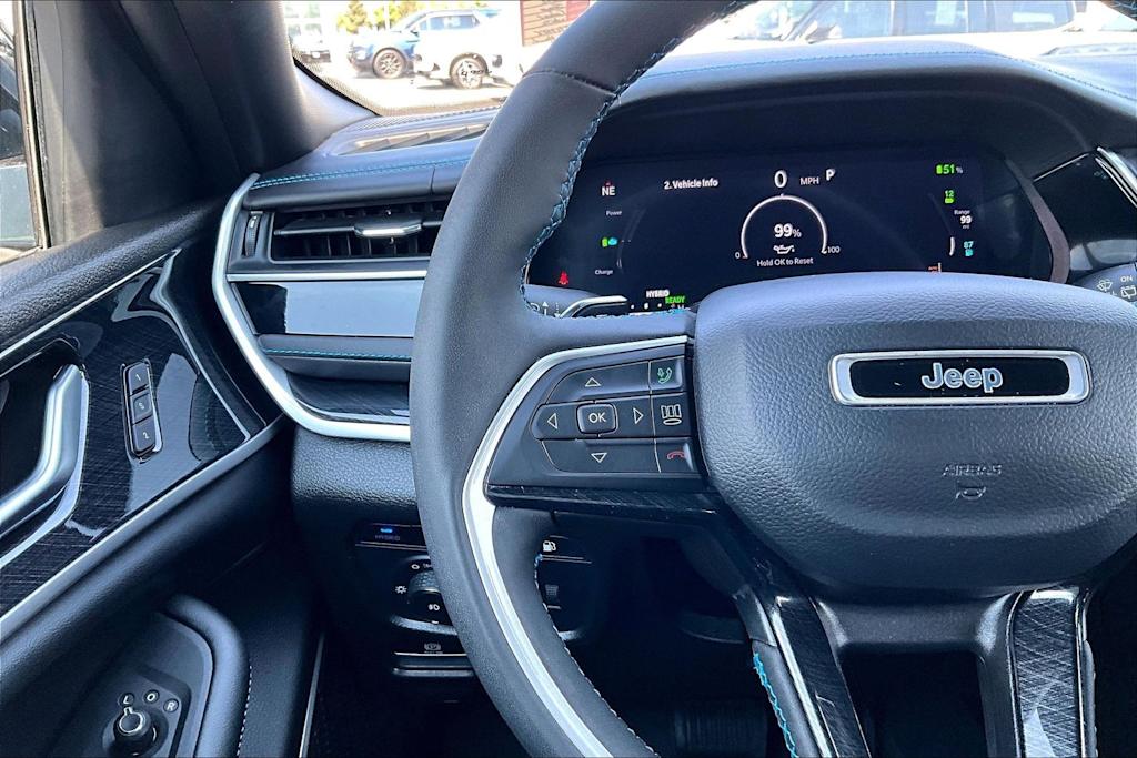 Thumbnail: 2022 Jeep Grand Cherokee - 26