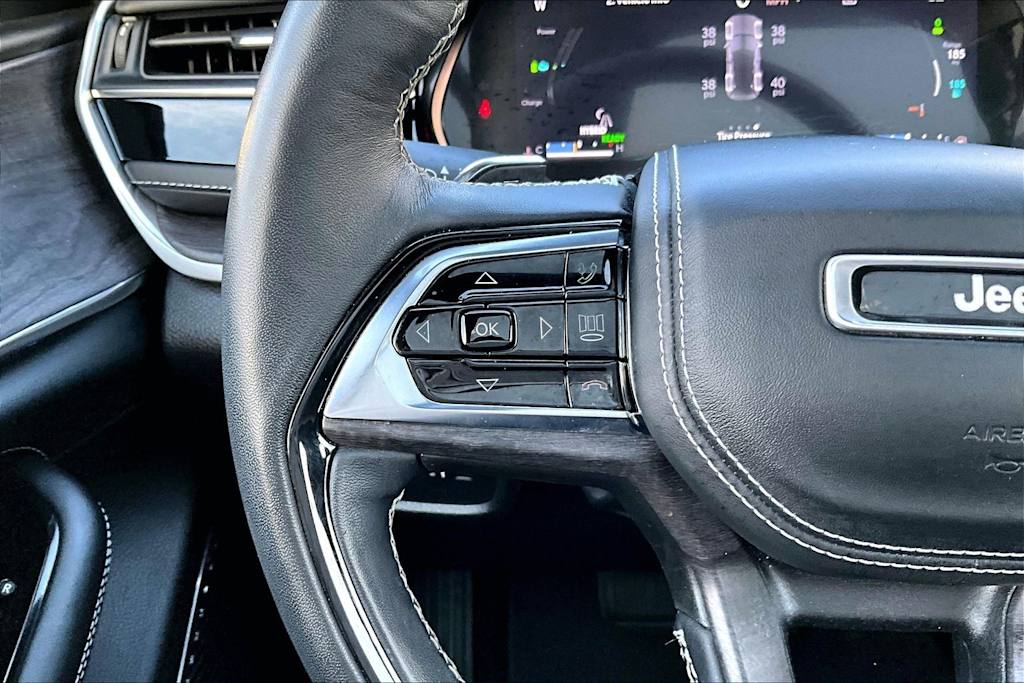 Thumbnail: 2023 Jeep Grand Cherokee - 25