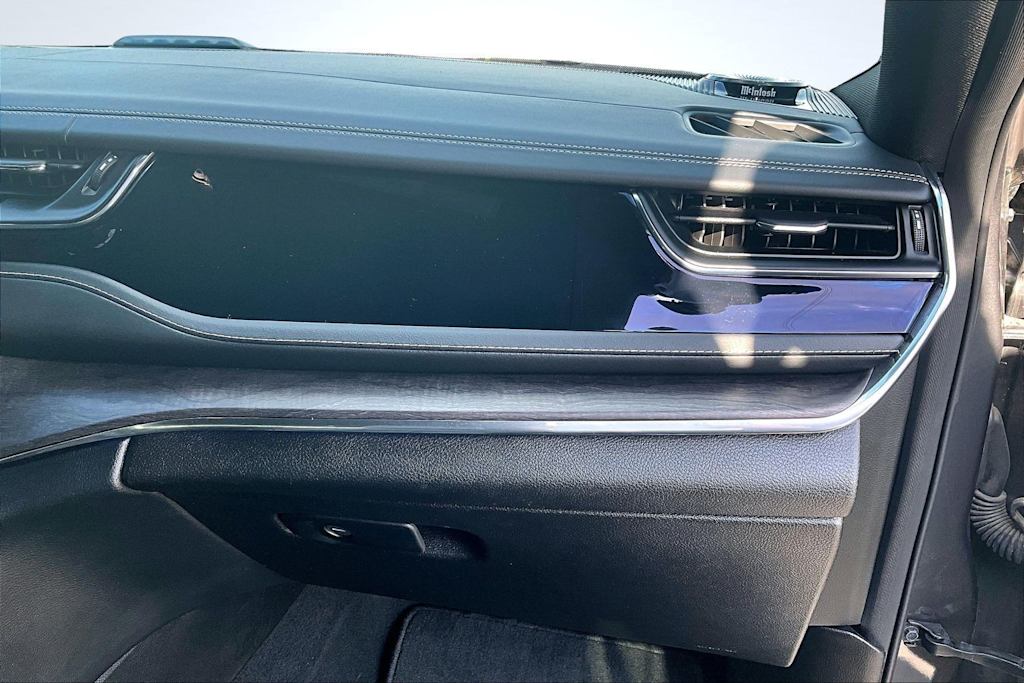 Thumbnail: 2023 Jeep Grand Cherokee - 24