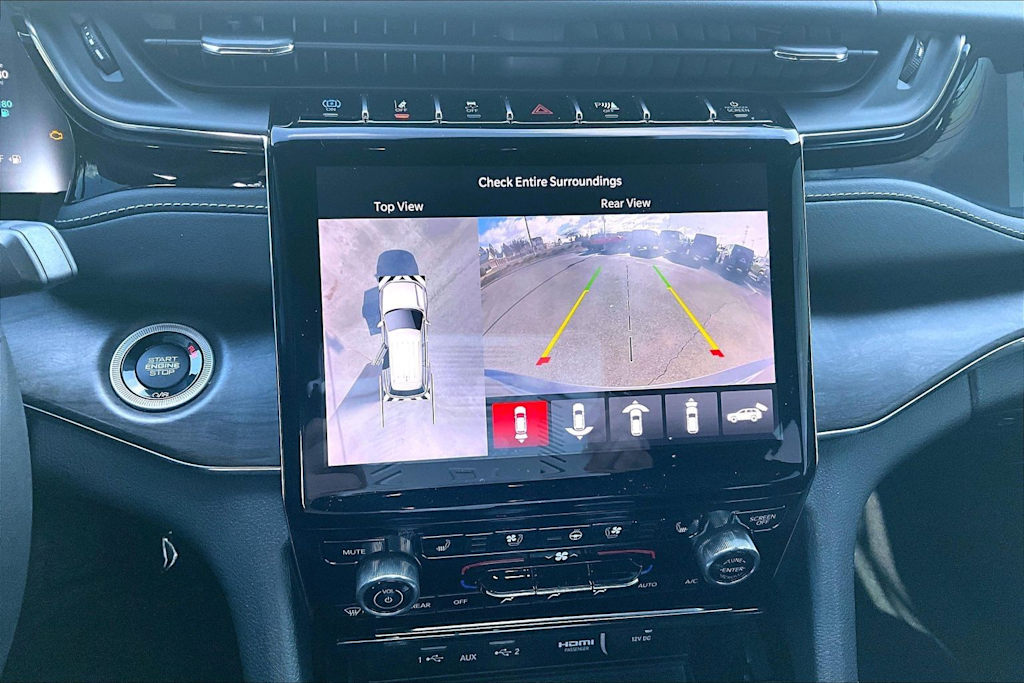 Thumbnail: 2023 Jeep Grand Cherokee - 27